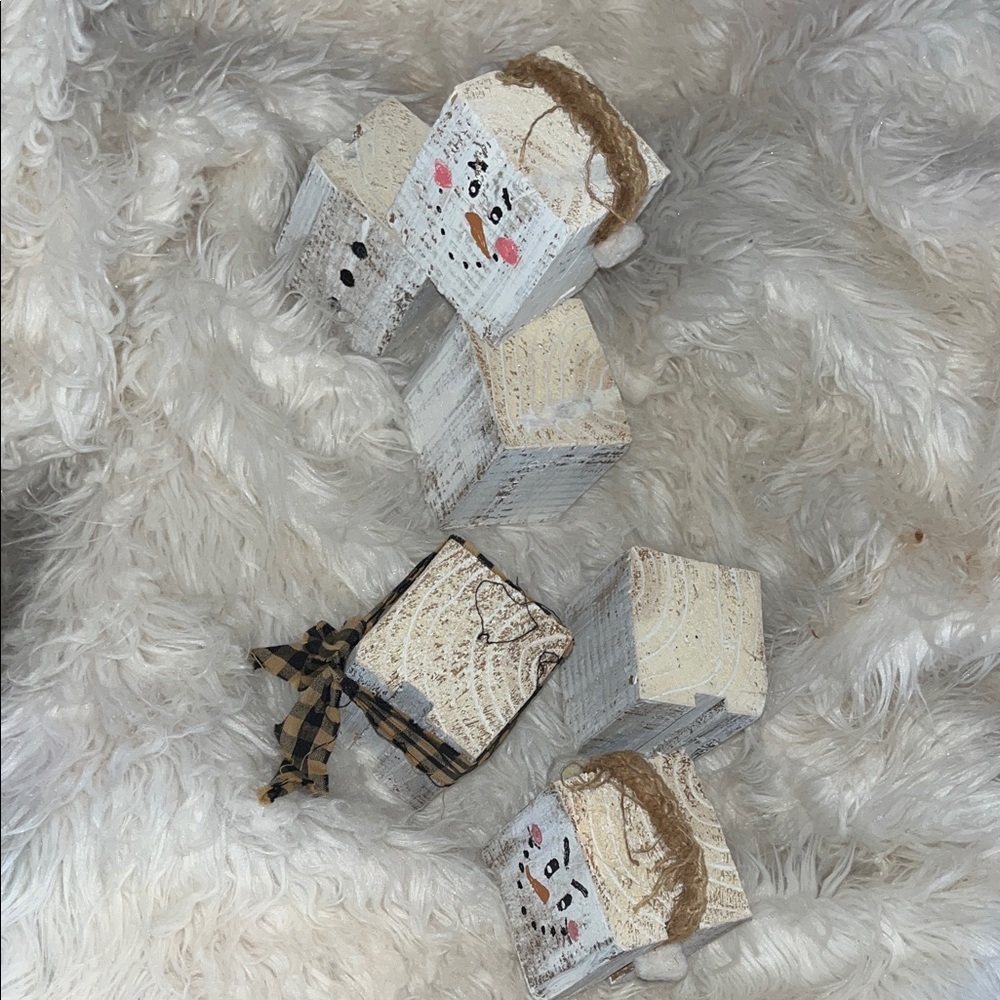 Rustic Snowman Block Decor - Picture 13 of 17